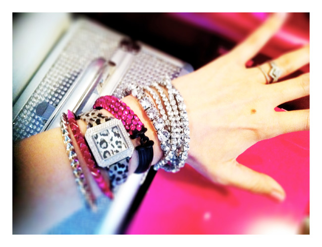 Arm party! Arm party!